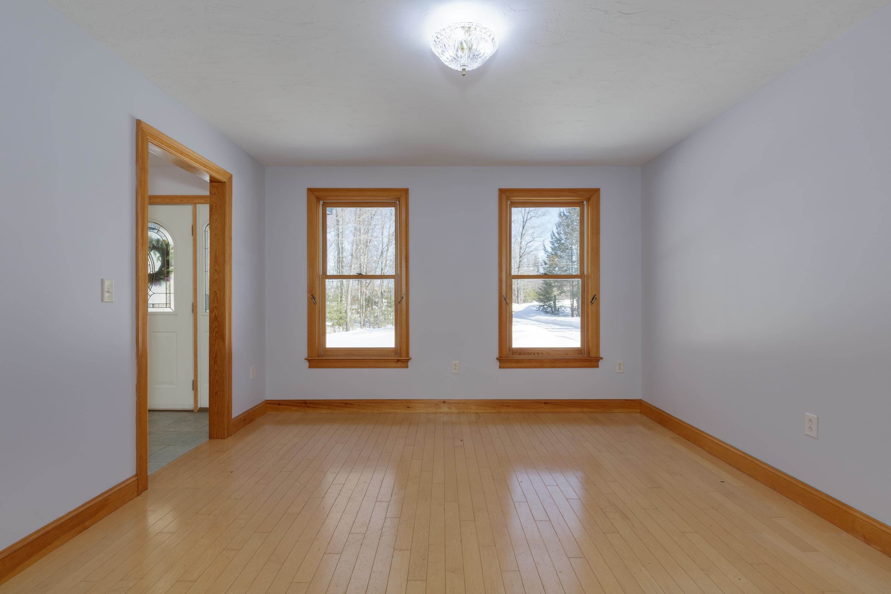 762 Robinson Road Pembroke, NH 03275 - Photo 10 of 41