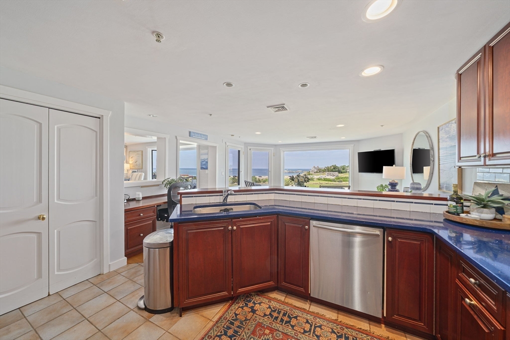 131 Nichols Road, Unit 6 Cohasset, MA 02025 - Photo 11 of 27 Gallery Image 11