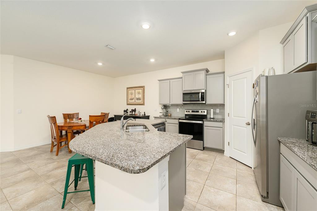 5391 Northwest 46th Lane Road Ocala, FL 34482 - Photo 13 of 37