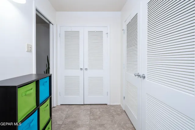 an entryway with a window