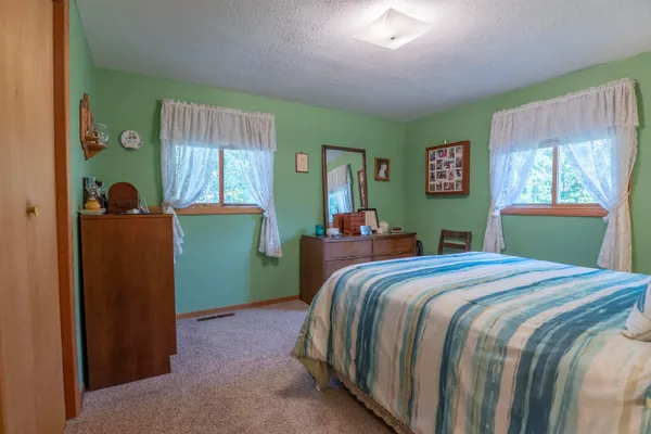 $479,900 | 2454 N Highway 40, Radisson, WI 54867