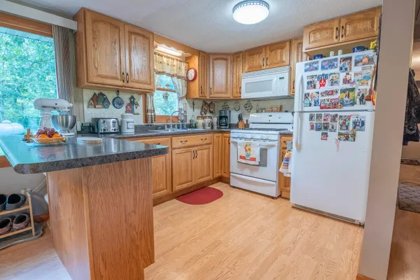 $479,900 | 2454 N Highway 40, Radisson, WI 54867