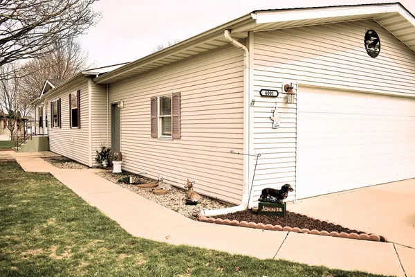 $59,900 | 4001 Greenspire Court, Belvidere, IL 61008