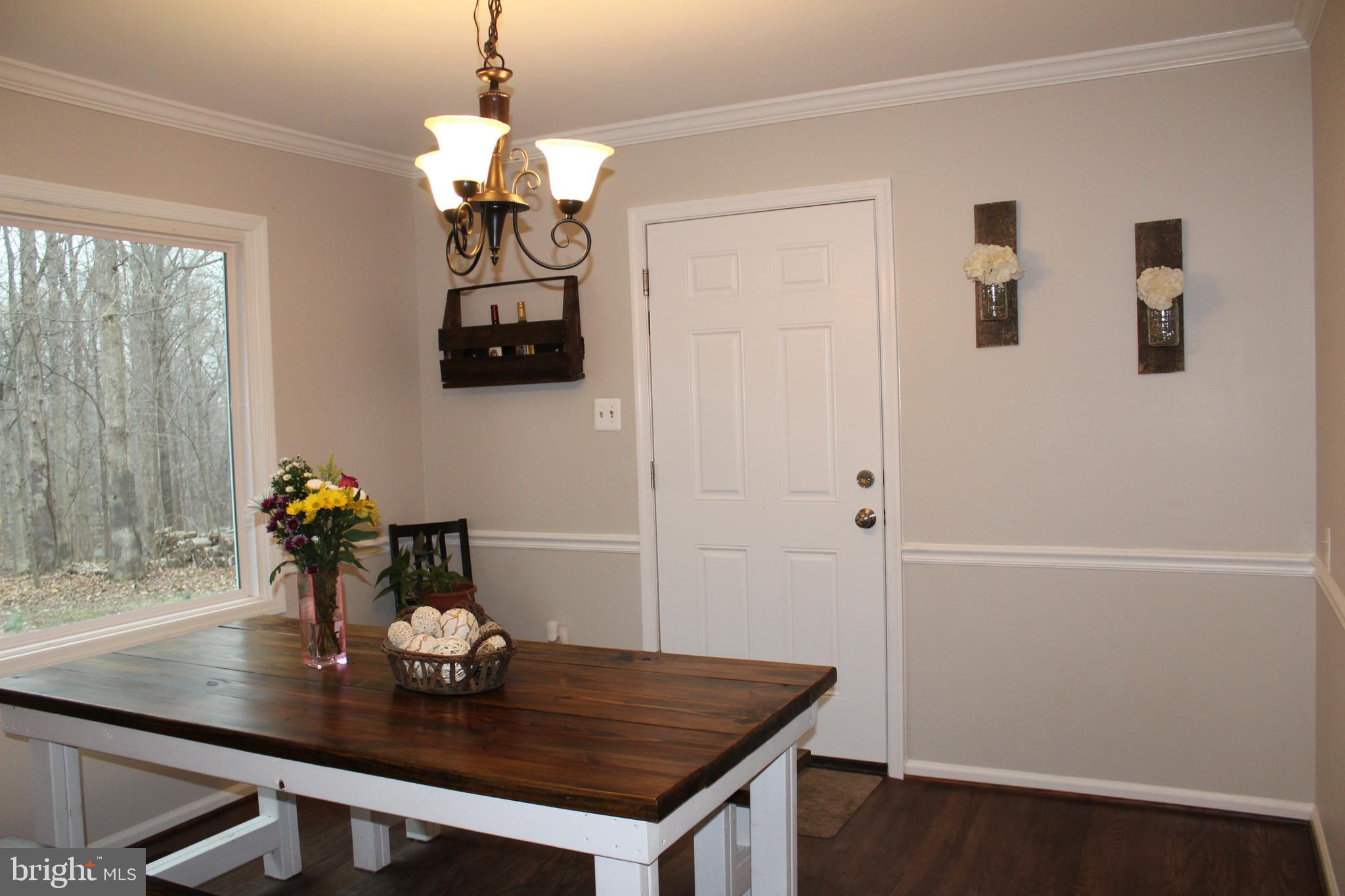 12052 Kahns Road Manassas, VA 20112 - Photo 7 of 13 Gallery Image 7