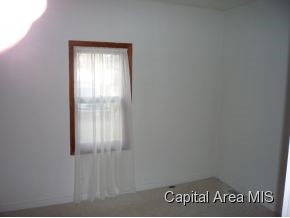 2316 Richards Lane Springfield, IL 62702 - Photo 8 of 23
