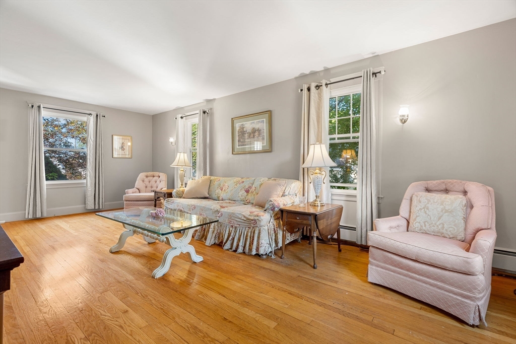 8 Little Road North Andover, MA 01845 - Photo 13 of 31 Gallery Image 13