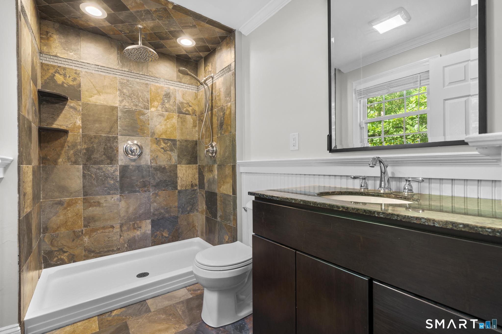 180 Tom Swamp Road Hamden, CT 06518 - Photo 20 of 40