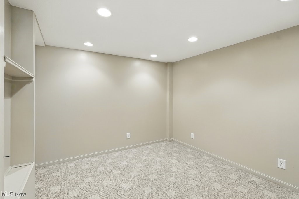 3385 Marsh Road Stow, OH 44224 - Photo 29 of 30 Unfurnished room with carpet floors, recessed lighting, and baseboards