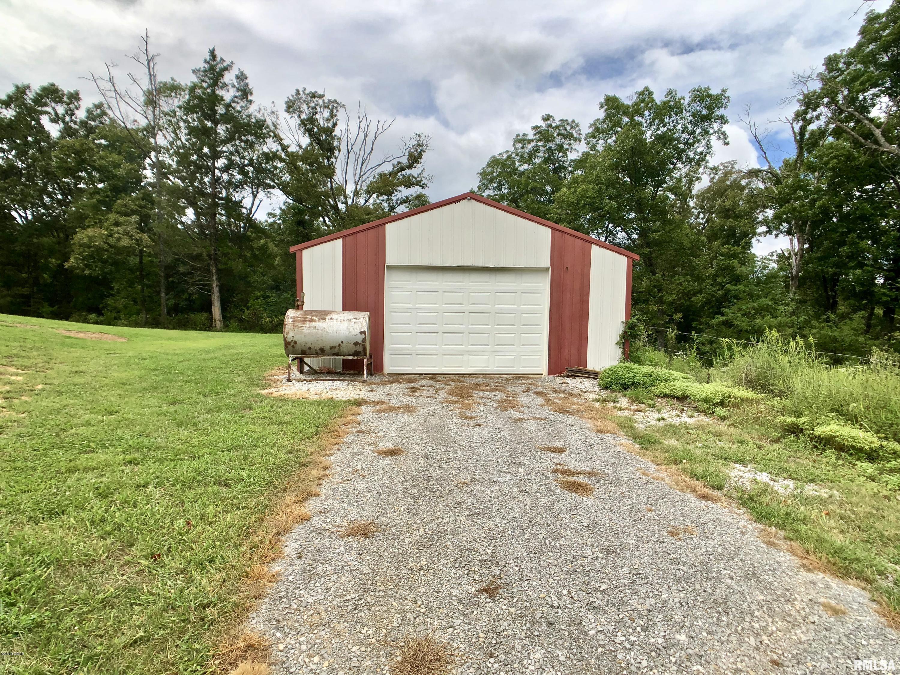 490 Beech Hollow Road Harrisburg, IL 62946 - Photo 28 of 37