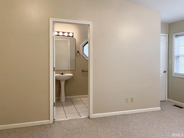 $1,600 | 603 West Allen Street, Bloomington, IN 47403