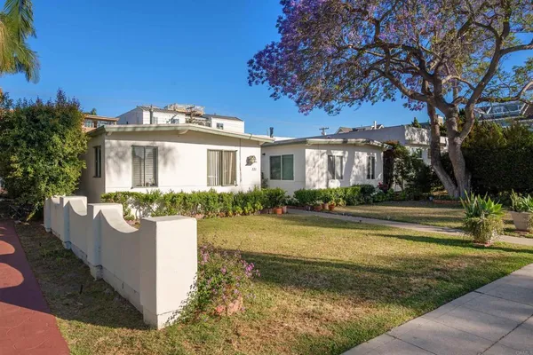 $3,600,000 | 221-225 D Avenue, Coronado, CA 92118