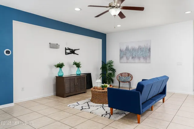 $345,900 | 11567 Sycamore Cove Lane, Jacksonville, FL 32218