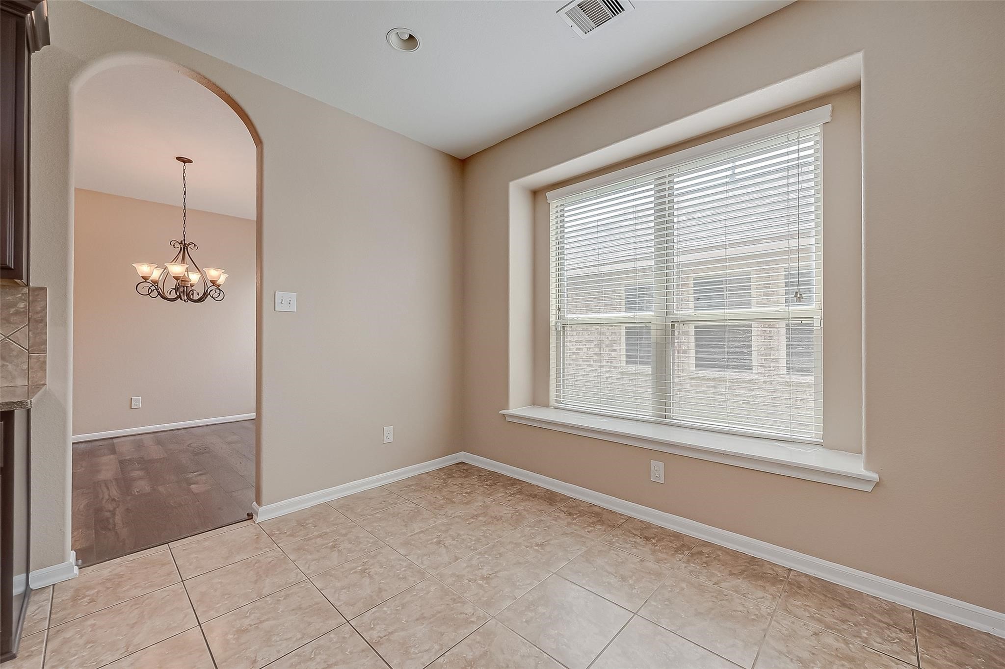 21831 Mount Hunt Drive Spring, TX 77388 - Photo 14 of 47 an empty room with windows