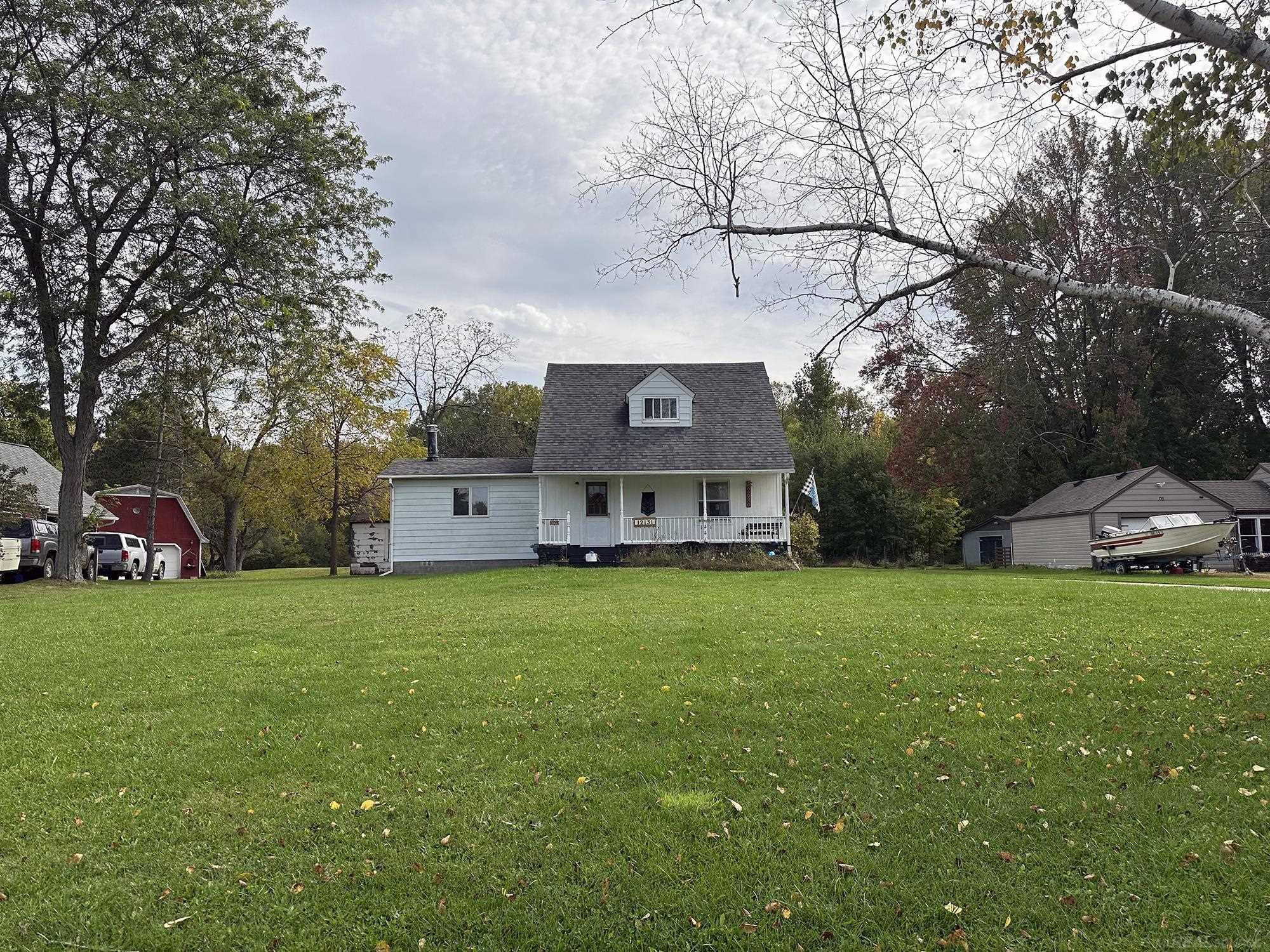 12131 Linden Road Linden, MI 48451 - Photo 2 of 24
