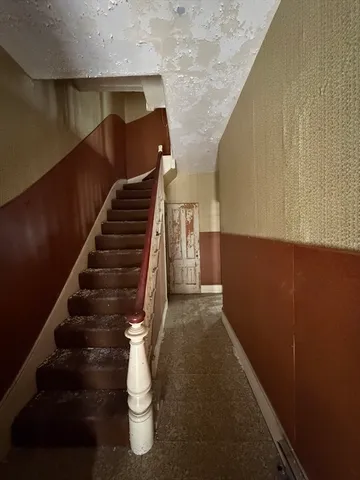 $799,000 | 8 Glover Court, Boston, MA 02127