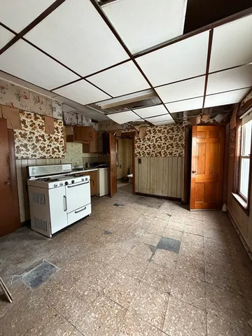 $799,000 | 8 Glover Court, Boston, MA 02127