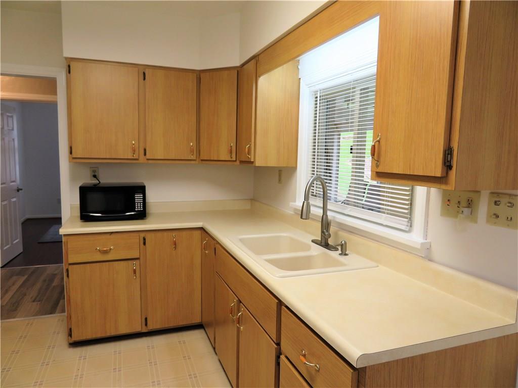 1142 Harmony Road Baden, PA 15005 - Photo 10 of 25