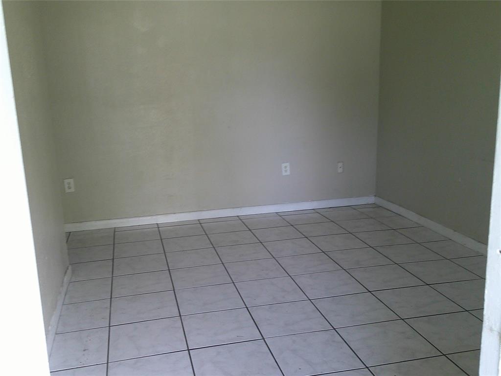 Undisclosed Address Opa-Locka, FL 33054 - Photo 5 of 9