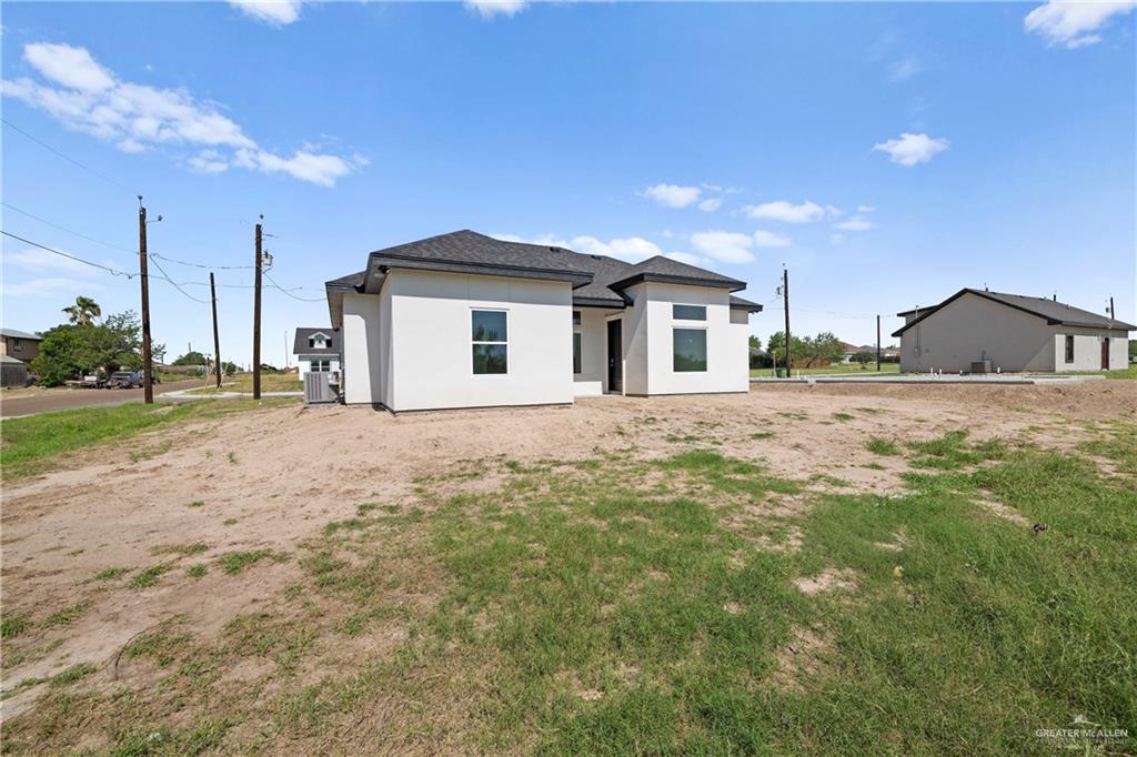 801 Falcon Street Rio Grande City, TX 78582 - Photo 34 of 36 a house with a outdoor space