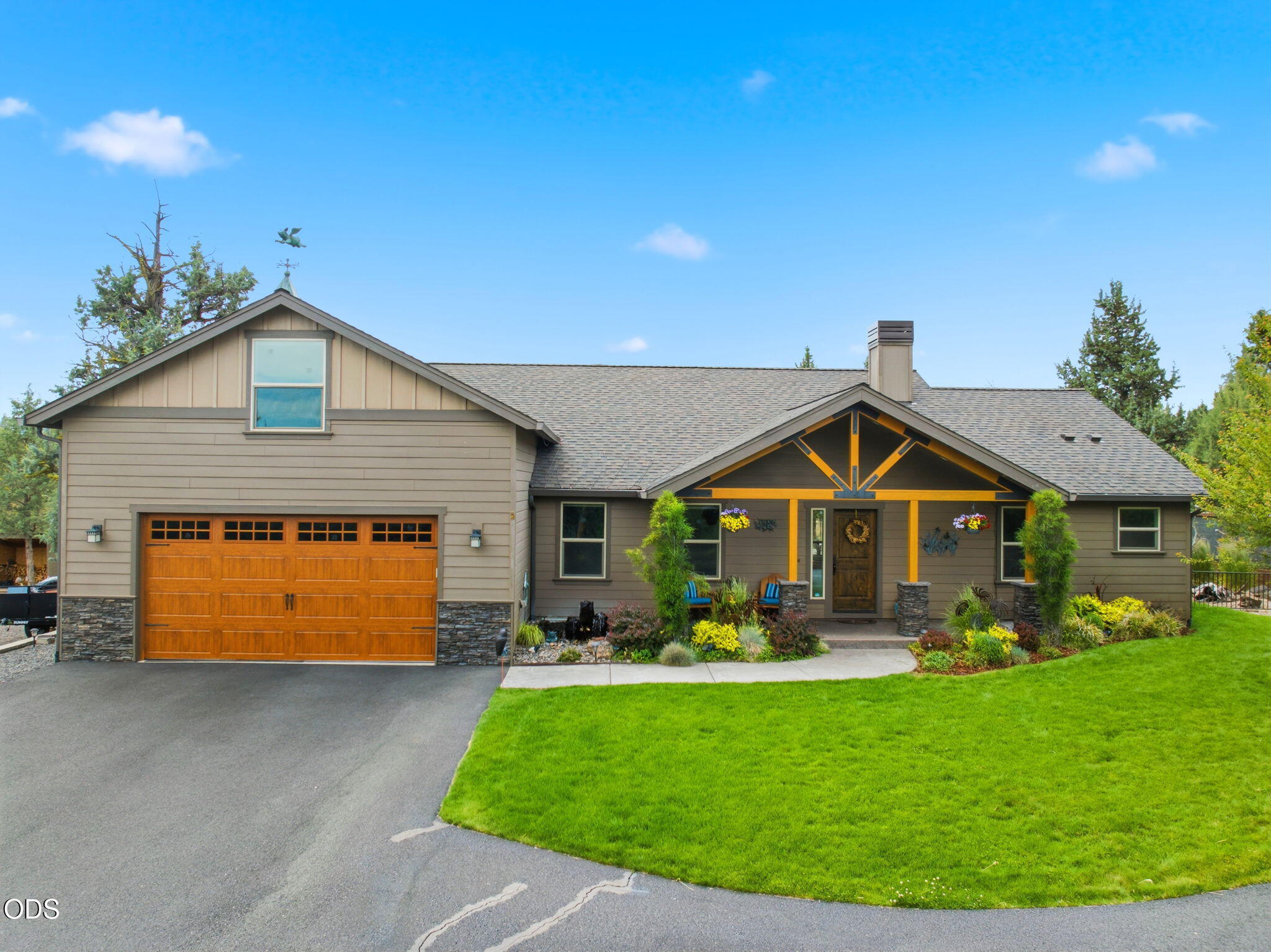 67295 Gist Road Bend, OR 97703 - Photo 7 of 57