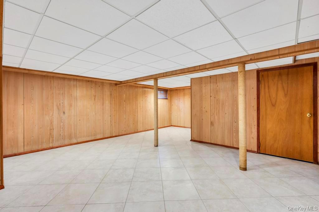 2585 Oceanside Road Oceanside, NY 11572 - Photo 18 of 30 a view of an empty room