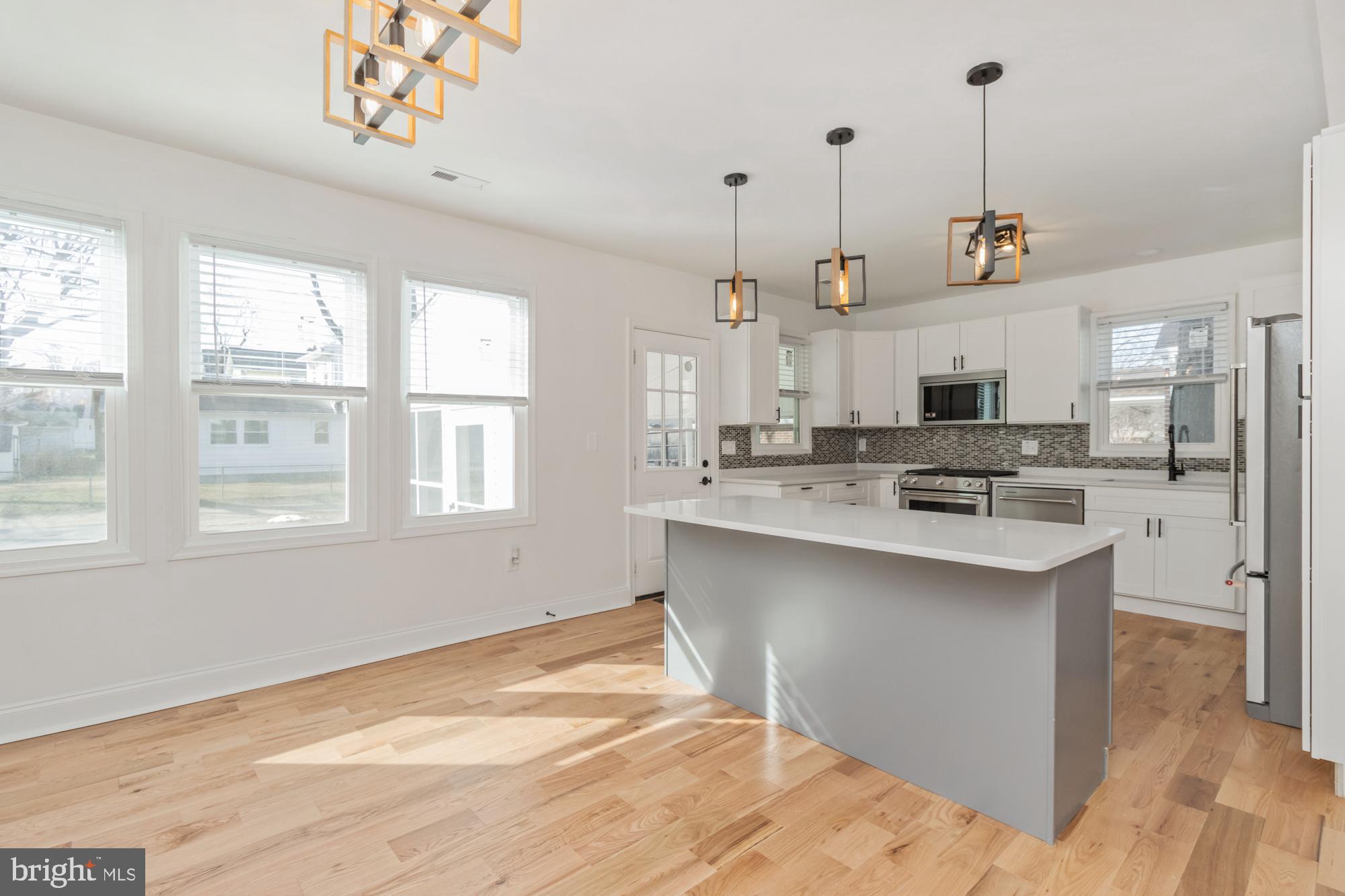 602 South Hammonds Ferry Road Linthicum Heights, MD 21090 - Photo 20 of 71