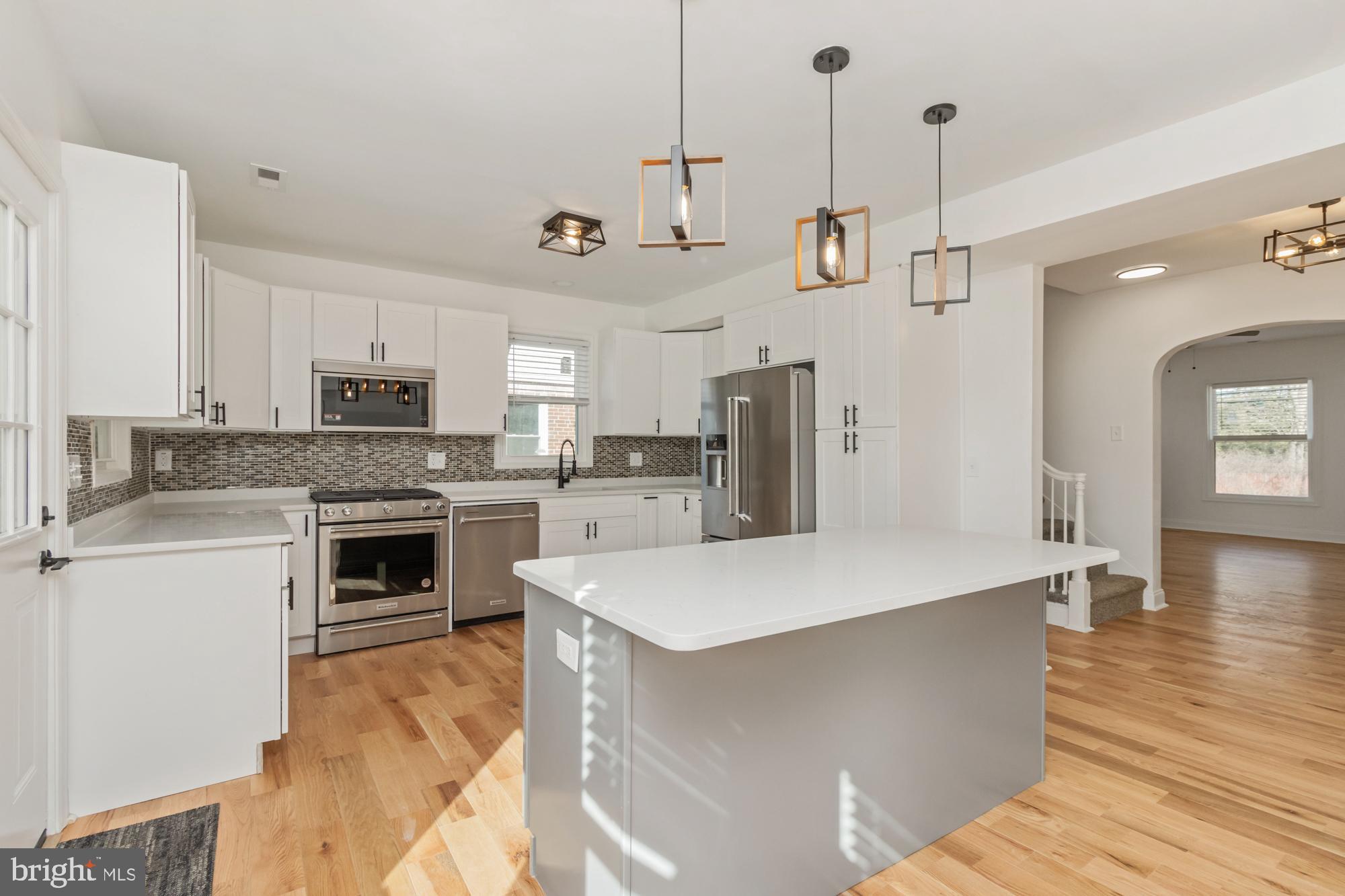 602 South Hammonds Ferry Road Linthicum Heights, MD 21090 - Photo 3 of 71