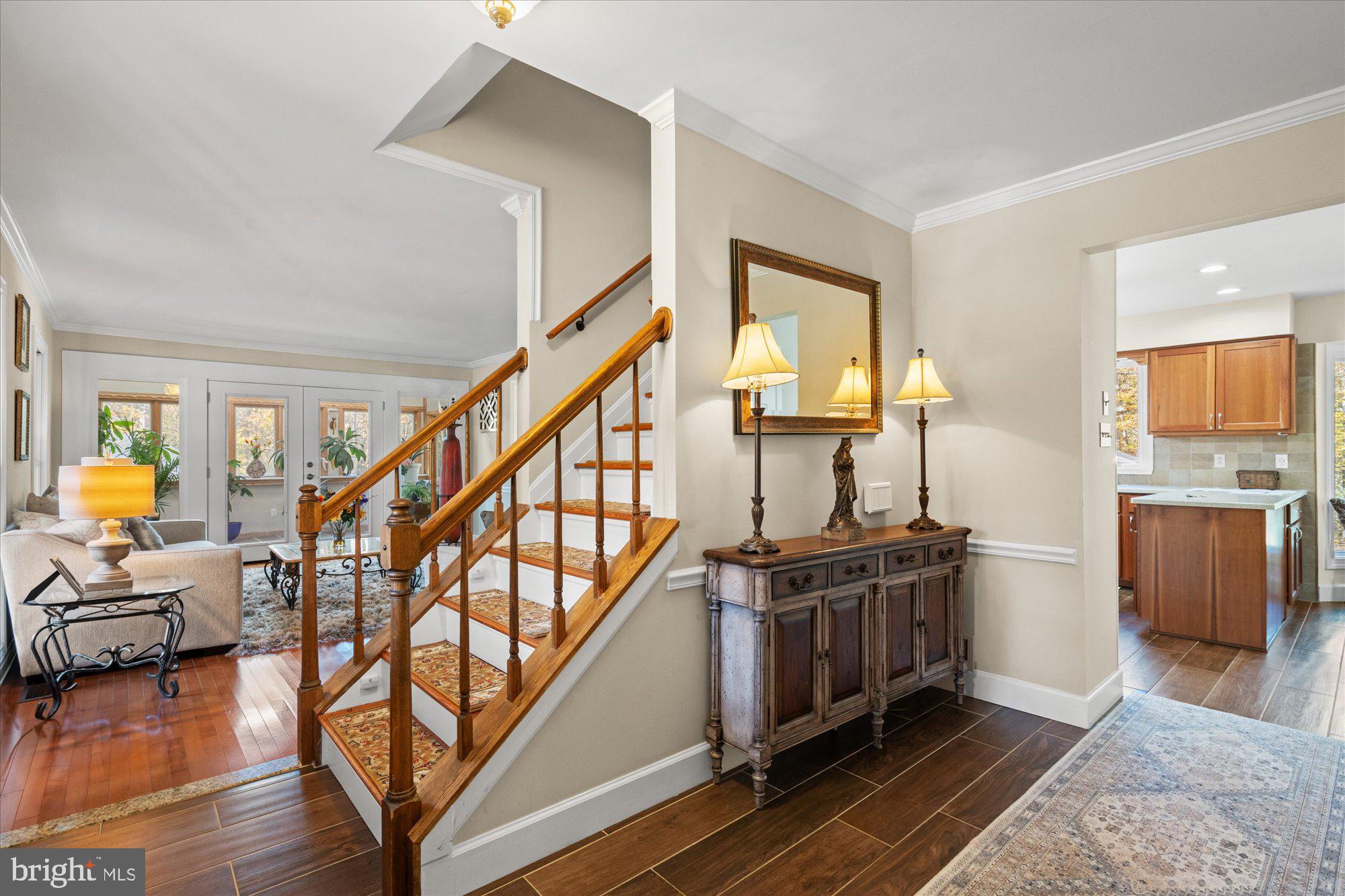 14520 Idlebrook Court Manassas, VA 20112 - Photo 68 of 87 a view of a livingroom with furniture and hardwood floor