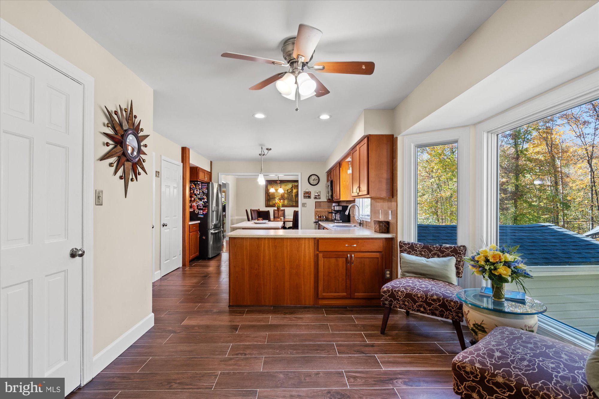14520 Idlebrook Court Manassas, VA 20112 - Photo 78 of 87 a living room with furniture and a large window