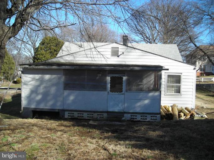 1804 Anderson Road Falls Church, VA 22043 - Photo 2 of 14 Exterior (Rear)