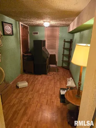 $45,000 | 512 North Logan Street, Mason City, IL 62664