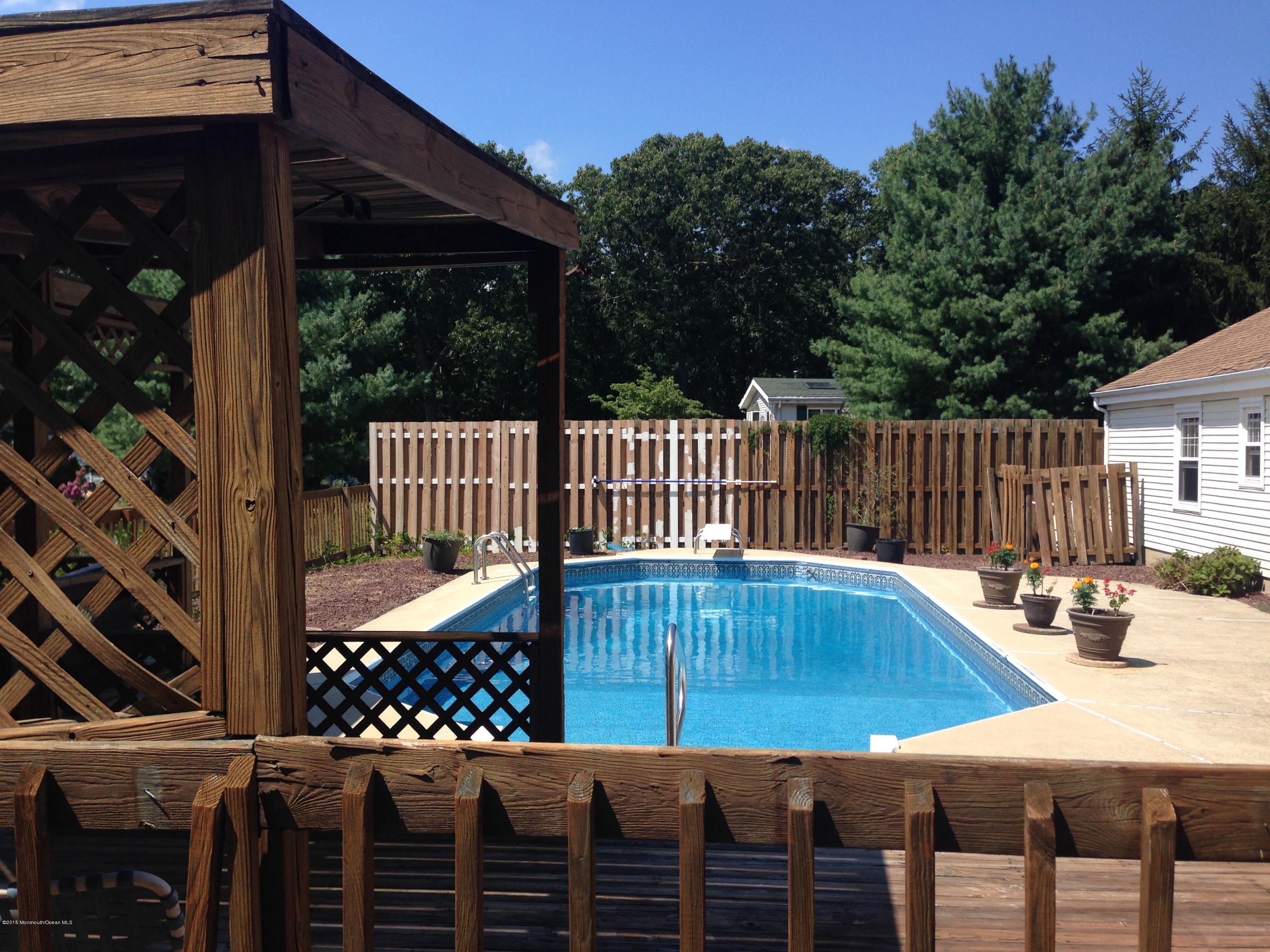573 Newtons Corner Road Howell, NJ 07731 - Photo 31 of 40 037