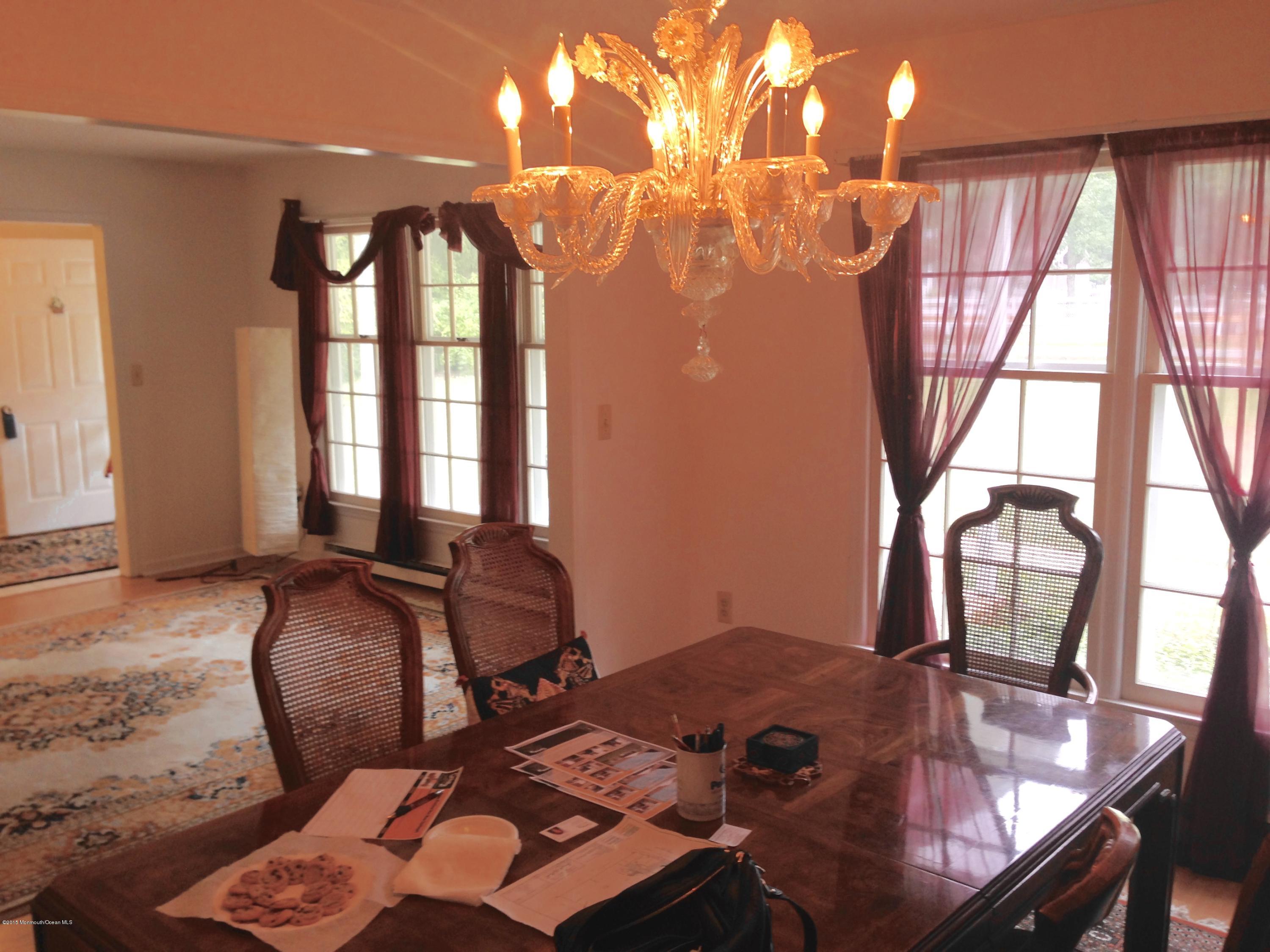 573 Newtons Corner Road Howell, NJ 07731 - Photo 4 of 40 IMG_5570