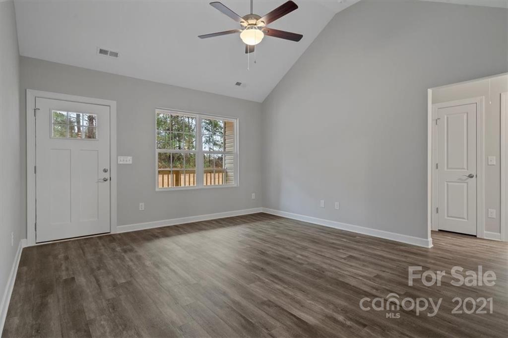 1185 C E Stewart Road Clover, SC 29710 - Photo 5 of 33 Gallery Image 5