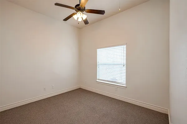 $2,700 | 5608 Kansas Street, Unit B, Houston, TX 77007