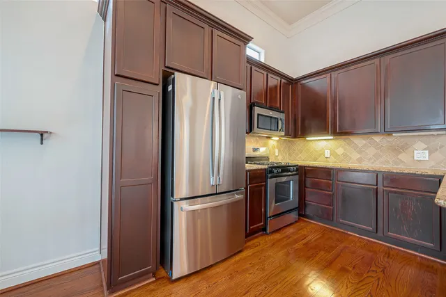 $2,750 | 5608 Kansas Street, Unit B, Houston, TX 77007