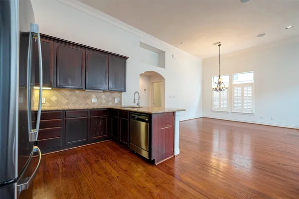 $2,700 | 5608 Kansas Street, Unit B, Houston, TX 77007