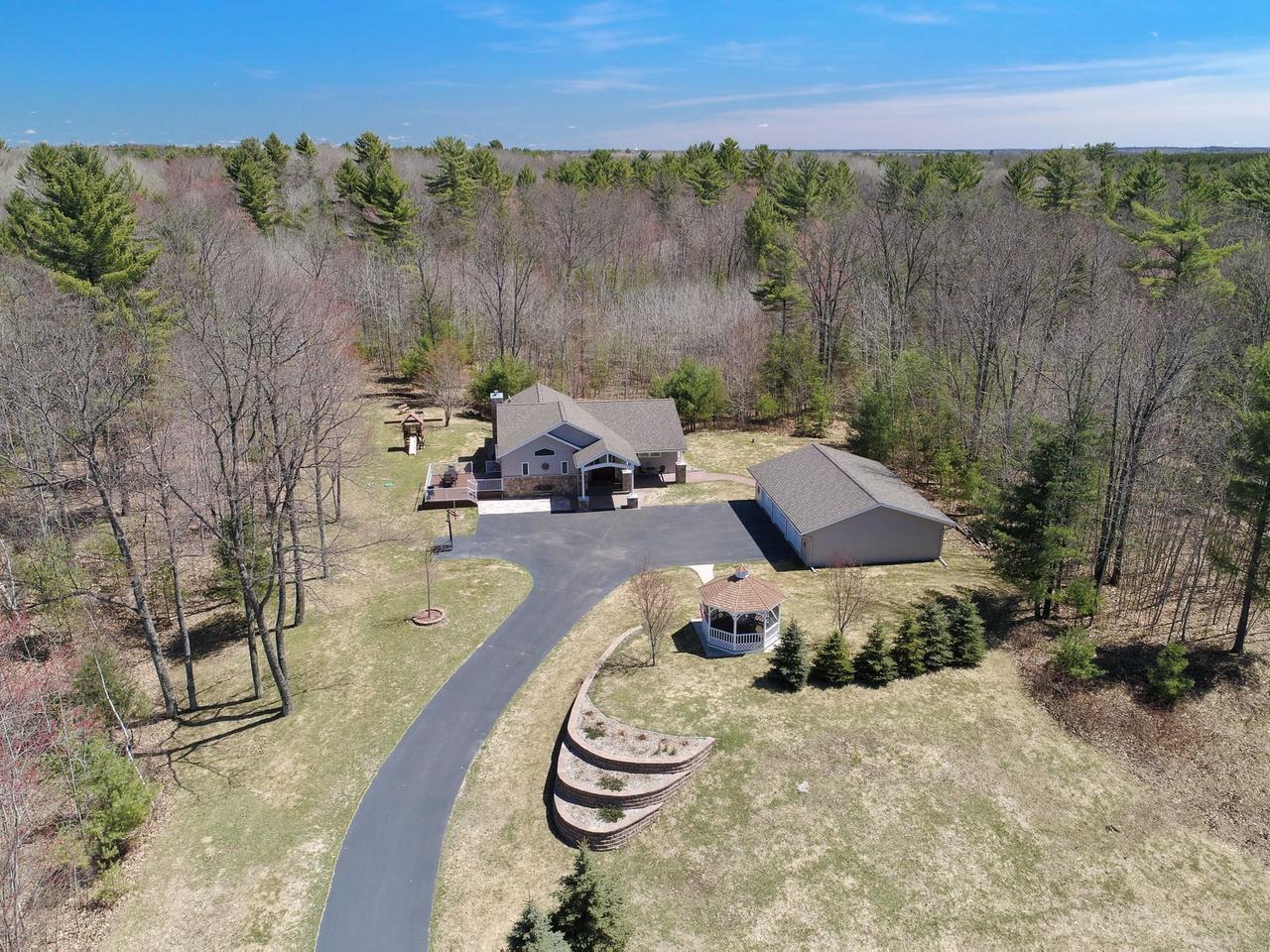 3582 Silver Pine Drive Rhinelander, WI 54501 - Photo 3 of 39 Gallery Image 3