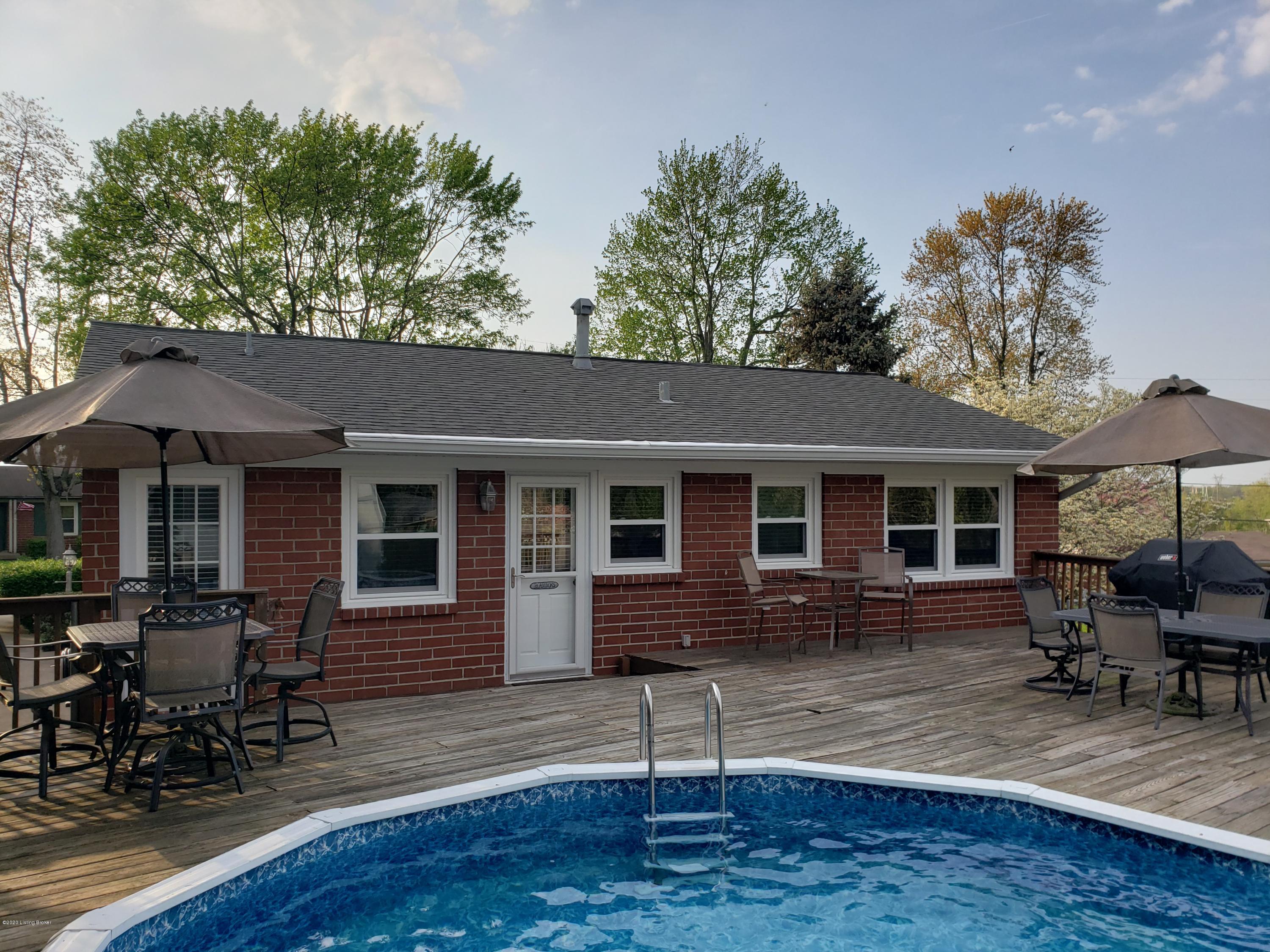 655 Edith Road Louisville, KY 40206 - Photo 26 of 33 Depicts when pool is open.