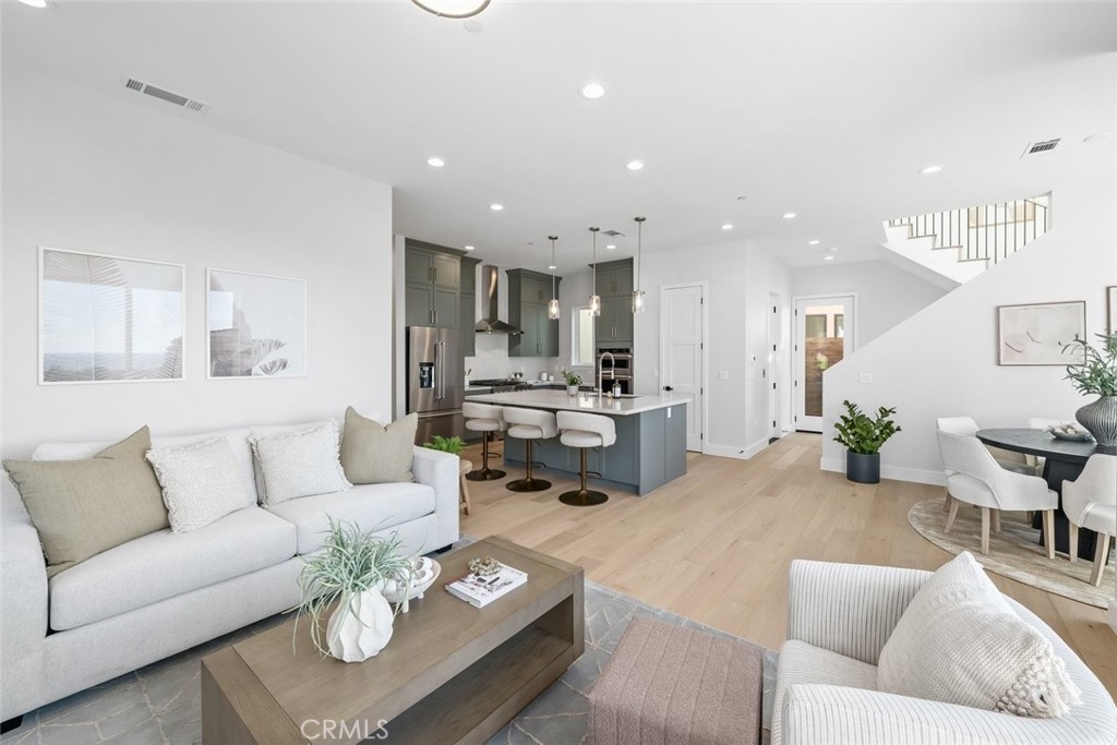 2736 Barcelona Pismo Beach, CA 93449 - Photo 11 of 49