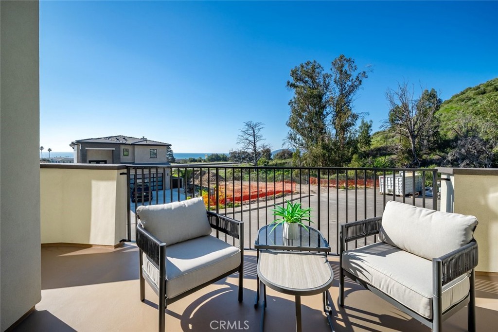 2736 Barcelona Pismo Beach, CA 93449 - Photo 7 of 49