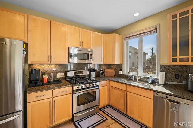 $359,999 | 4208 Olive Street, Unit 4208, St. Louis, MO 63108