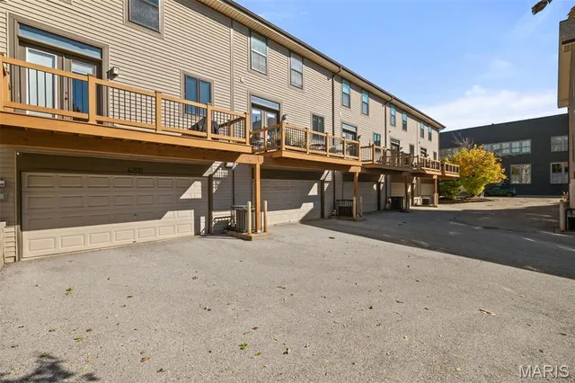 $359,999 | 4208 Olive Street, Unit 4208, St. Louis, MO 63108