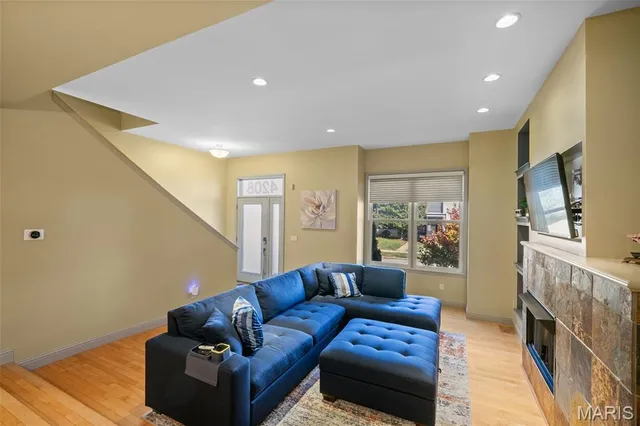 $359,999 | 4208 Olive Street, Unit 4208, St. Louis, MO 63108