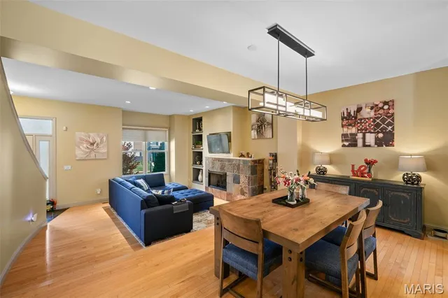 $359,999 | 4208 Olive Street, Unit 4208, St. Louis, MO 63108