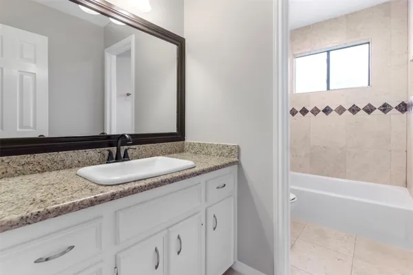 $359,900 | 102 Summer Crest Circle, The Woodlands, TX 77381