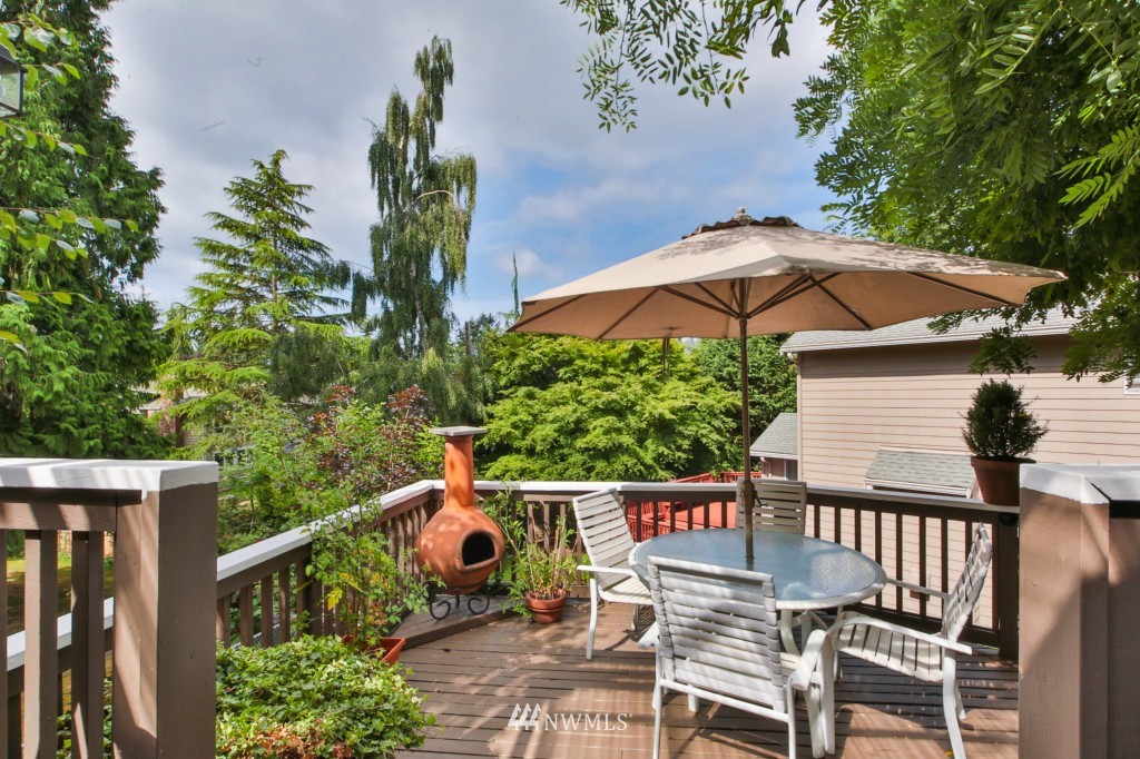 5308 Picnic Point Road Edmonds, WA 98026 - Photo 8 of 25 Gallery Image 8