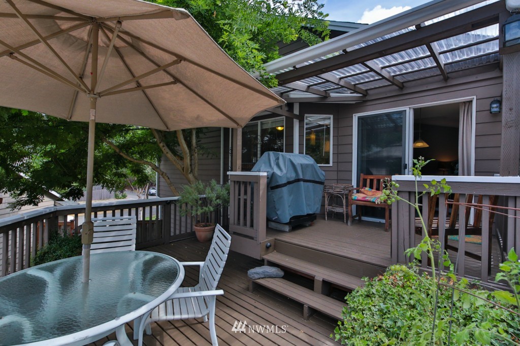 5308 Picnic Point Road Edmonds, WA 98026 - Photo 10 of 25 Gallery Image 10