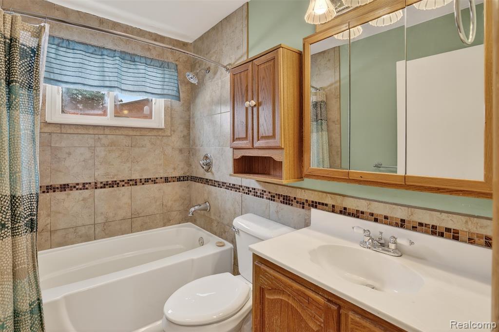 3241 East Curtis Road Birch Run, MI 48415 - Photo 27 of 47