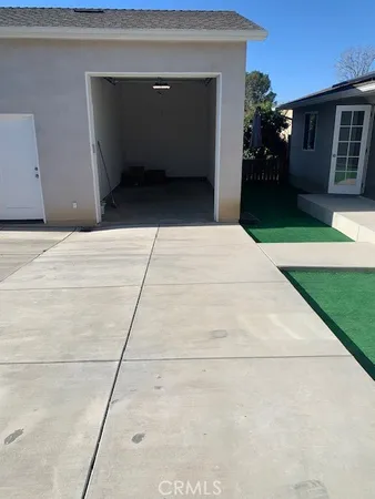 a view of outdoor space